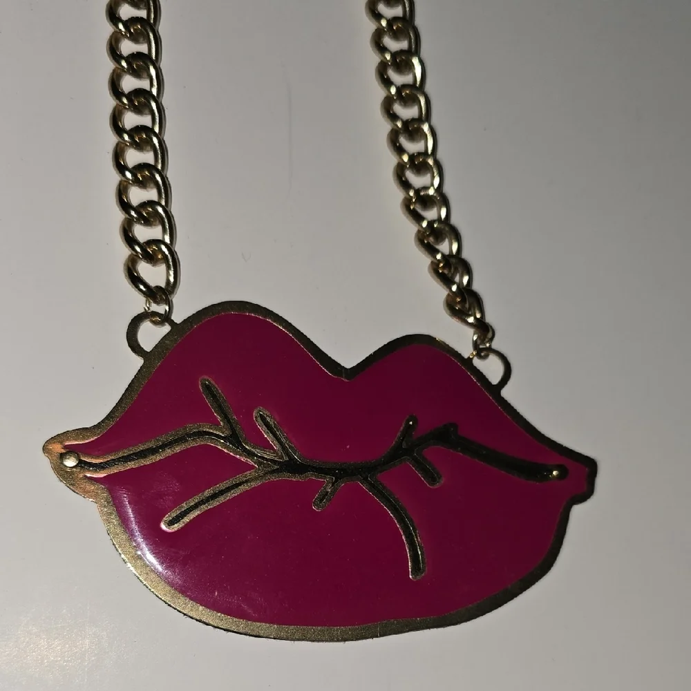 Betsey Johnson Fuchsia Lips Necklace